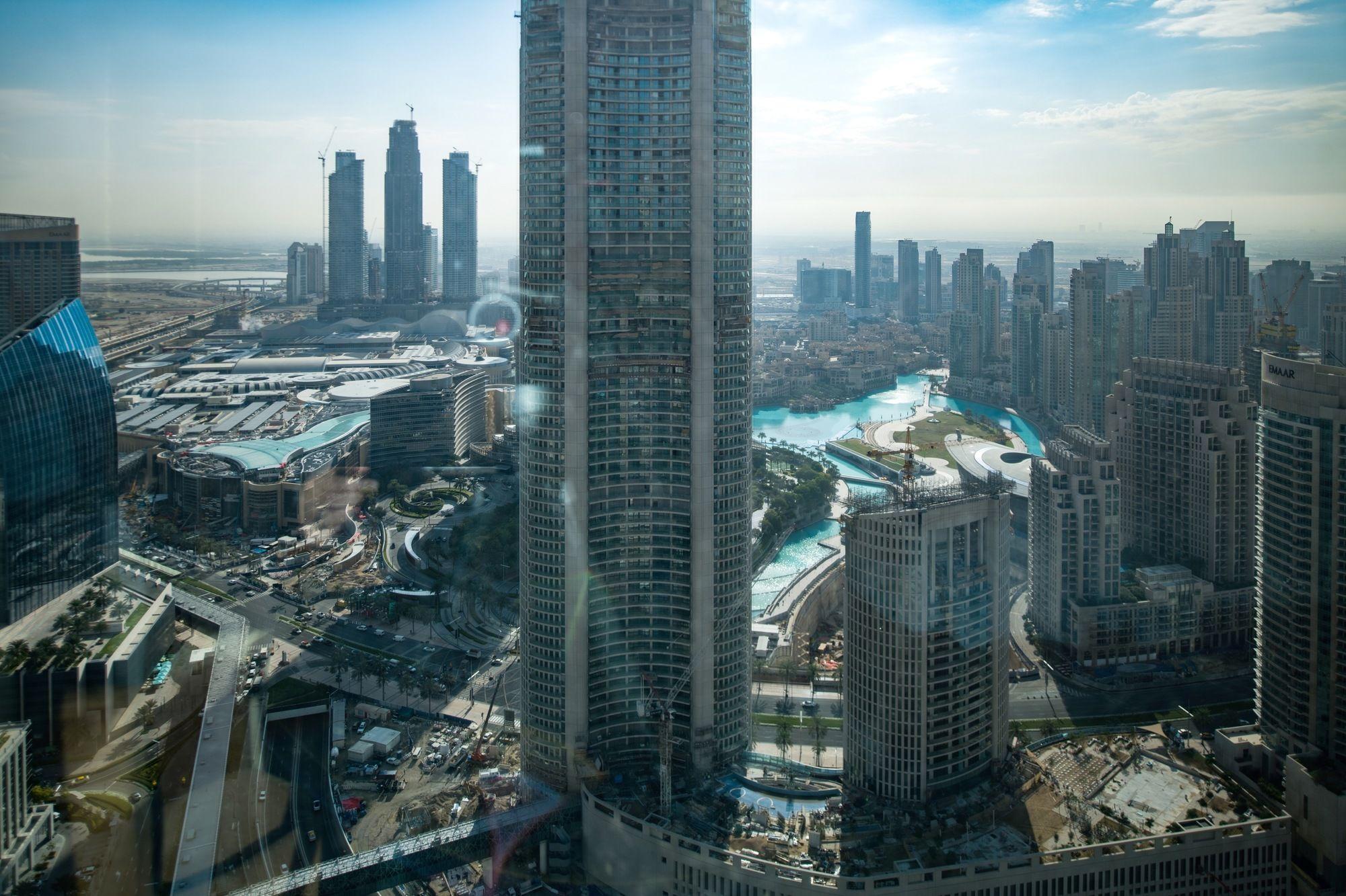 Dream Inn Apartments - 48 Burj Gate Downtown Skyline Views Дубай Экстерьер фото